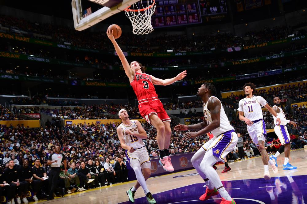 钟出来热身 钟出来热身